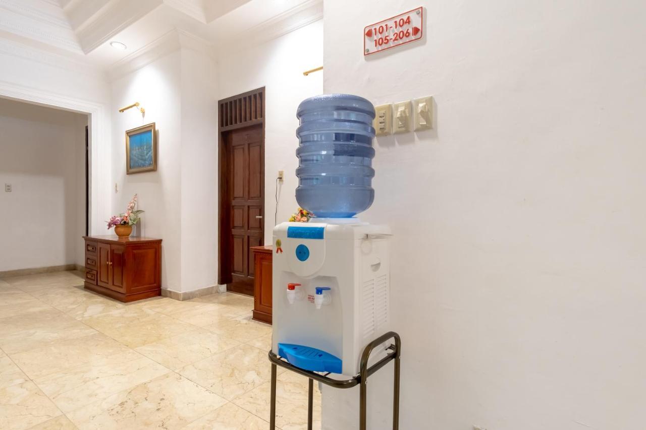 Oyo Living 2843 Raz House Syariah Hotel เมดาน ภายนอก รูปภาพ
