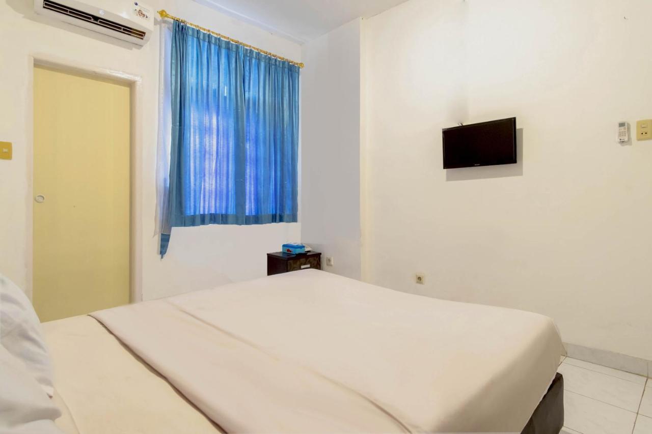 Oyo Living 2843 Raz House Syariah Hotel เมดาน ภายนอก รูปภาพ