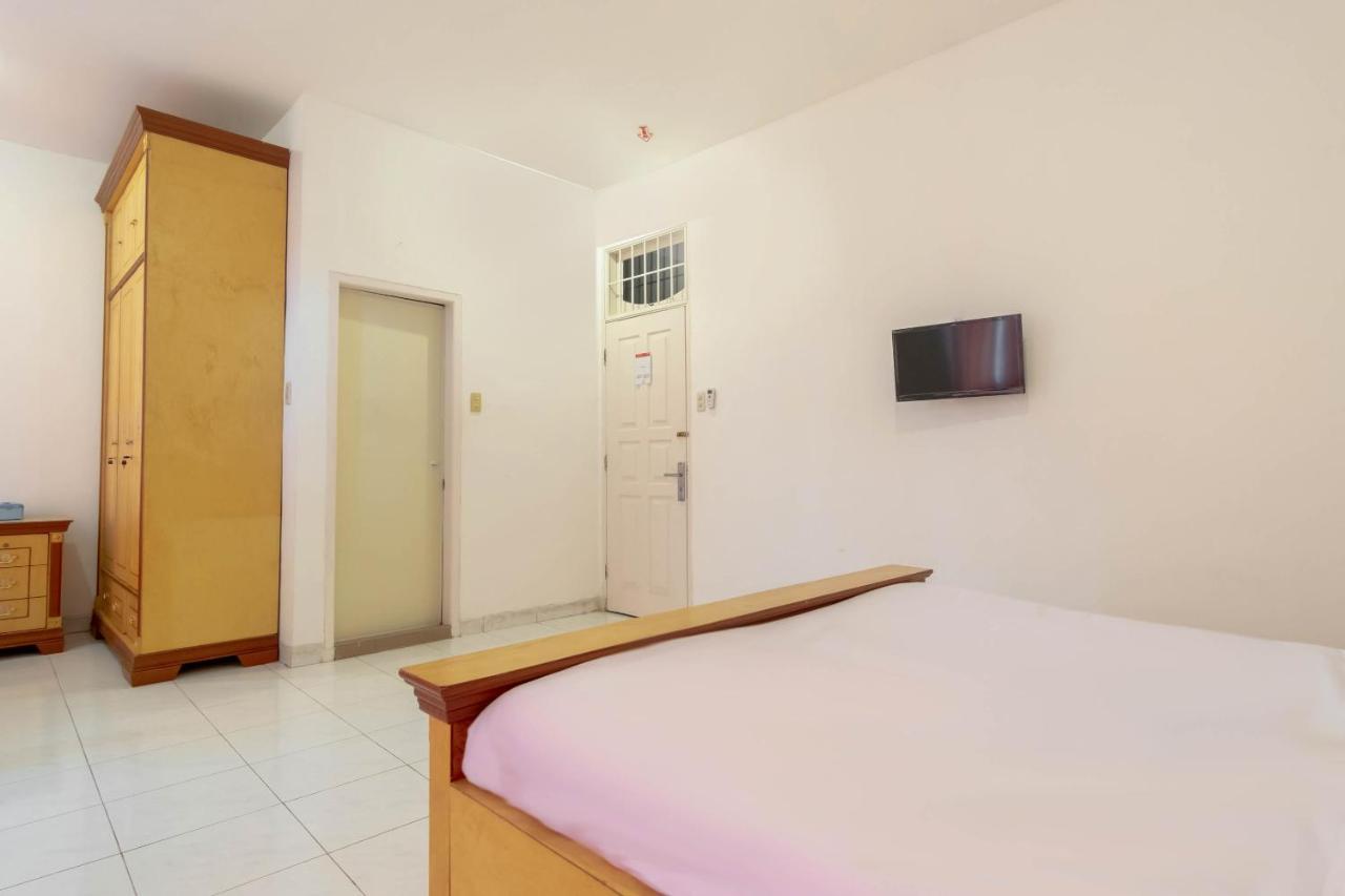Oyo Living 2843 Raz House Syariah Hotel เมดาน ภายนอก รูปภาพ