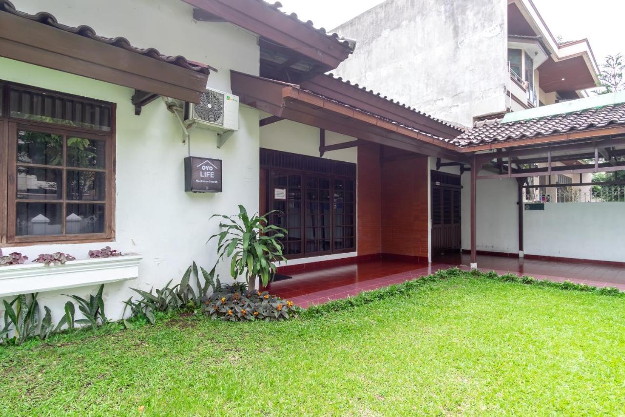 Oyo Living 2843 Raz House Syariah Hotel เมดาน ภายนอก รูปภาพ